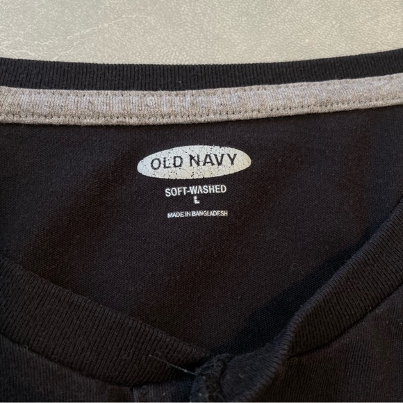 Final Markdown Old Navy Set of 2 Black Henley Tees - Picture 8 of 8